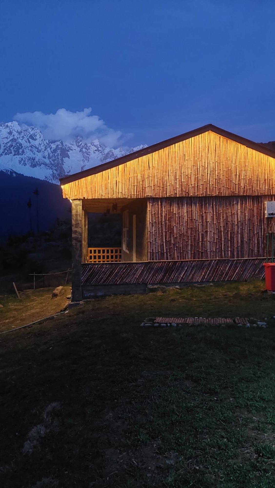 Khana Badosh Resort Kalam Экстерьер фото