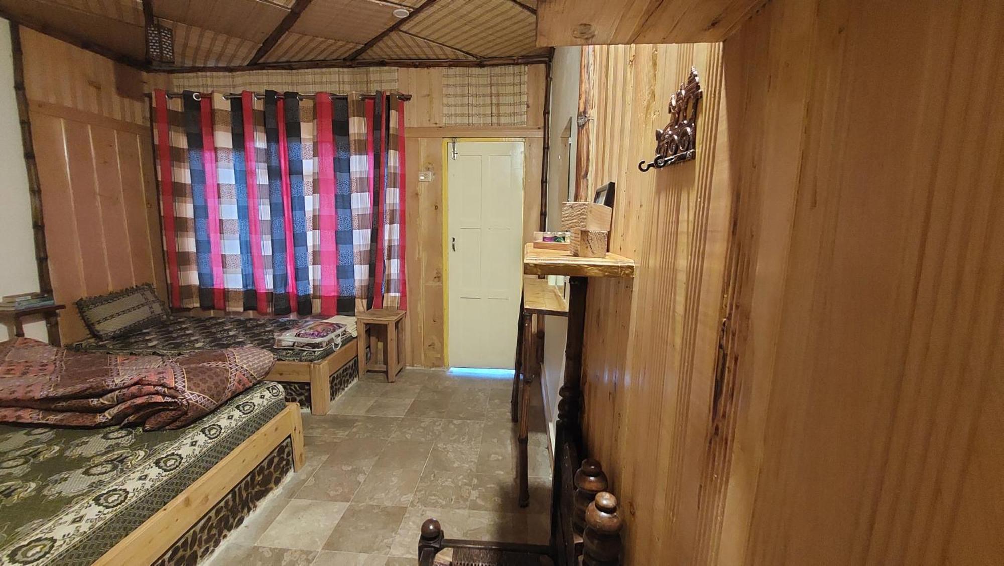 Khana Badosh Resort Kalam Экстерьер фото